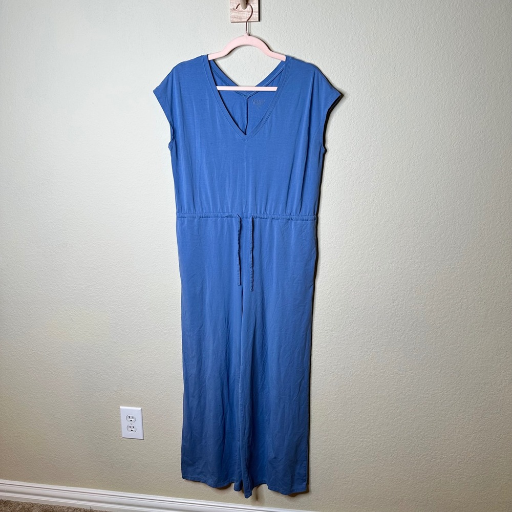 Athleta V-Neck Drawstring Waist Wide Leg Jumpsuit Blue Small Pockets Outdoor